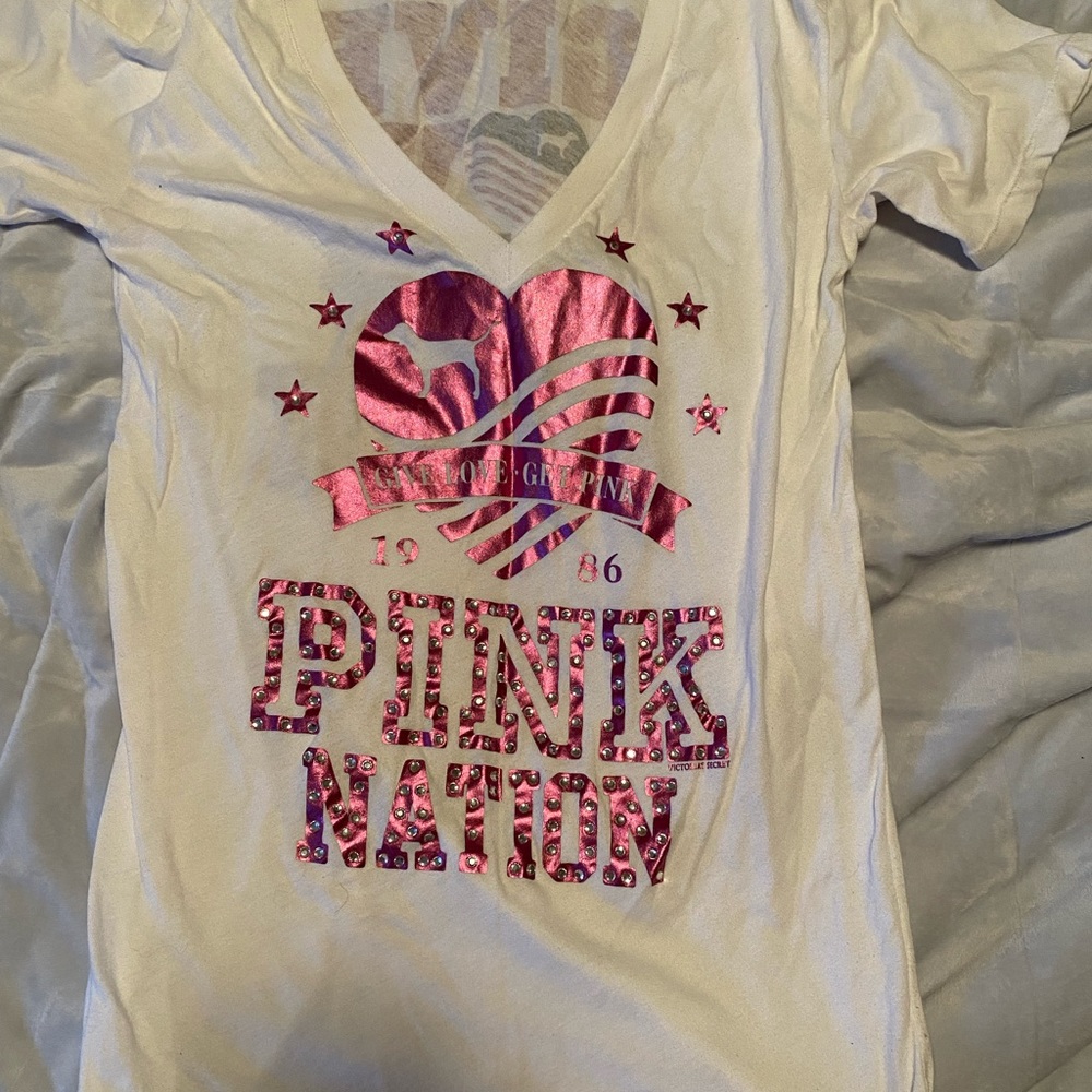 Rare pink shirt size medium